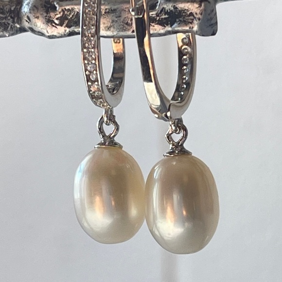 925S Sterling Silver White Cultured Freshwater Pearl Dangle Drop Earrings - Picture 10 of 12